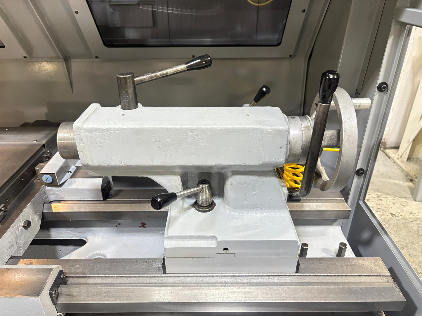 
                  
                    XYZ Proturn VL425 ProtoTRAK Control Gap Bed Centre Lathe
                  
                