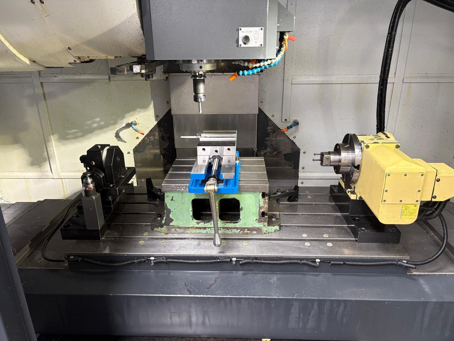 
                  
                    FEELER VB-1100 CNC Vertical Machining Centre with NIKKEN CNC202 FA 4th Axis *POA*
                  
                
