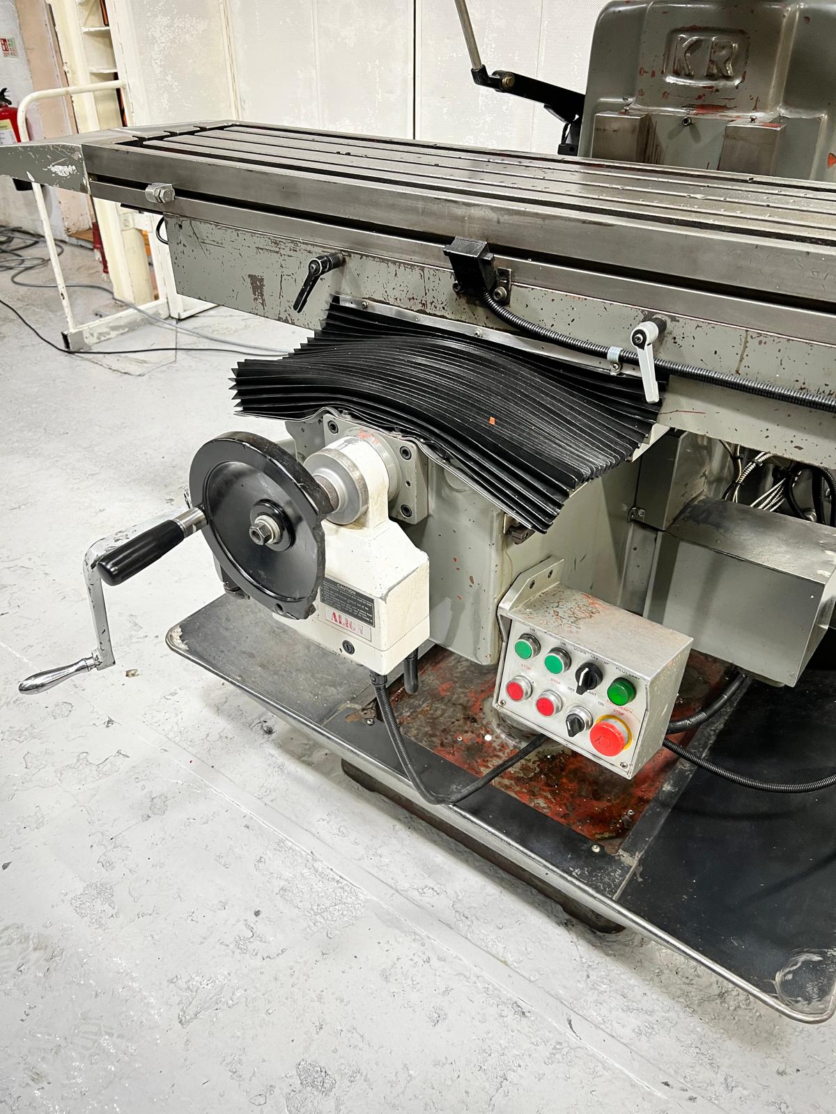 
                  
                    XYZ KRV 3000 Turret Milling Machine
                  
                