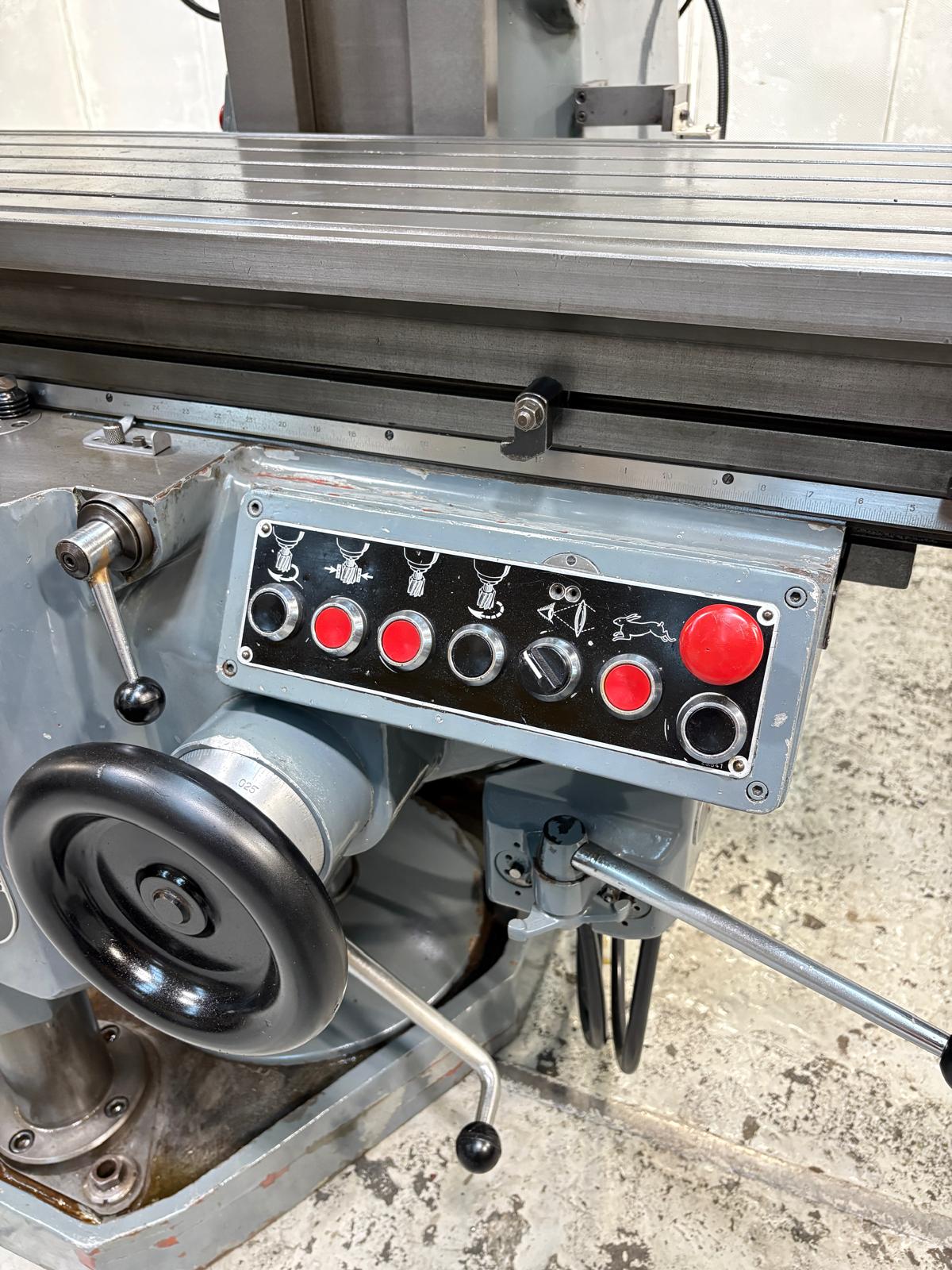 
                  
                    Huron NU5 Universal Milling Machine
                  
                