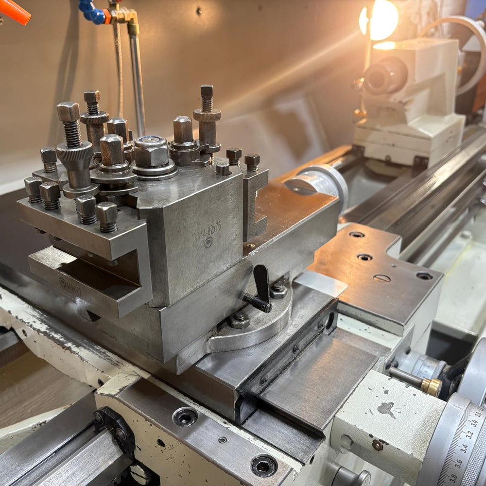 
                  
                    XYZ 1550VS Gap Bed Centre Lathe
                  
                