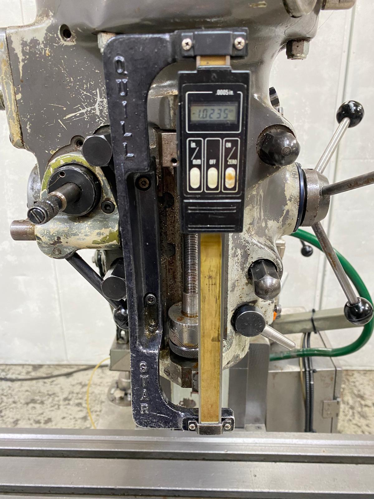 
                  
                    Bridgeport BR2J2 Turret Milling Machine
                  
                