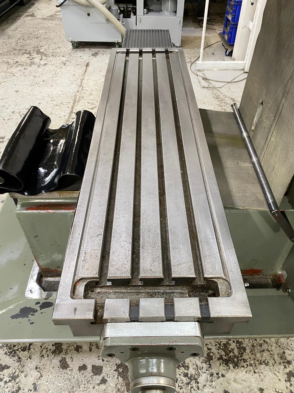 
                  
                    XYZ DPM ProtoTRAK Cotrol Bed Milling Machine
                  
                