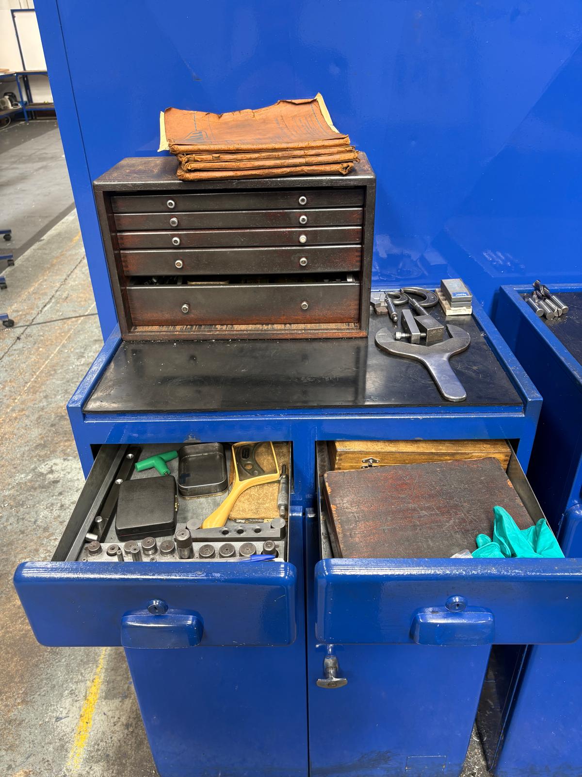 
                  
                    Newall 2443 Vertical Jig Boring Machine
                  
                