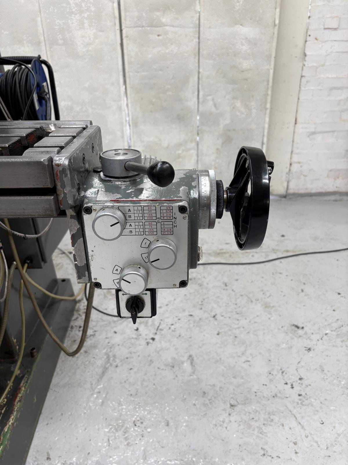 
                  
                    Ajax AJT1-R8 Turret Milling Machine
                  
                
