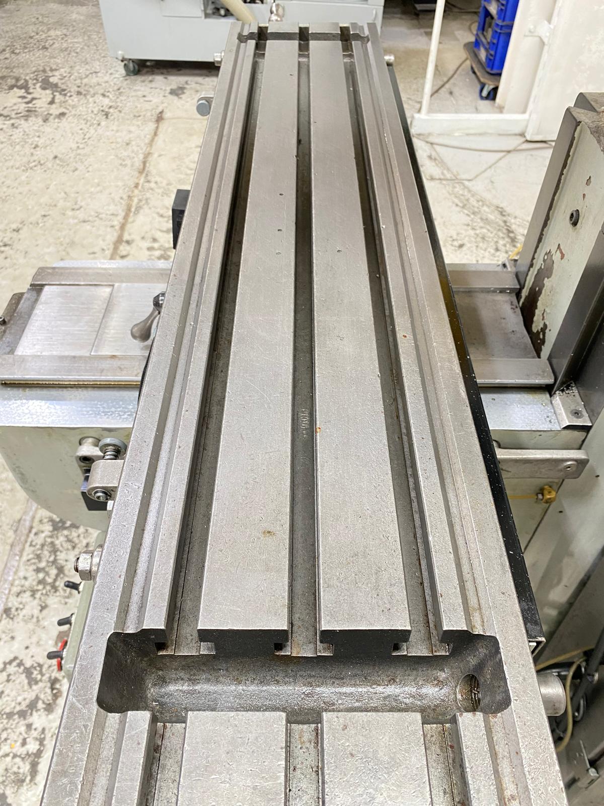 
                  
                    Bridgeport BR2J2 Turret Milling Machine
                  
                