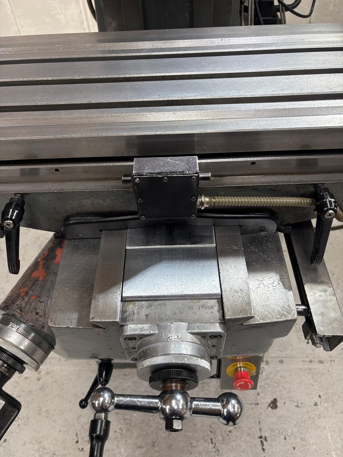 
                  
                    Ajax AJT1-R8 Turret Milling Machine
                  
                