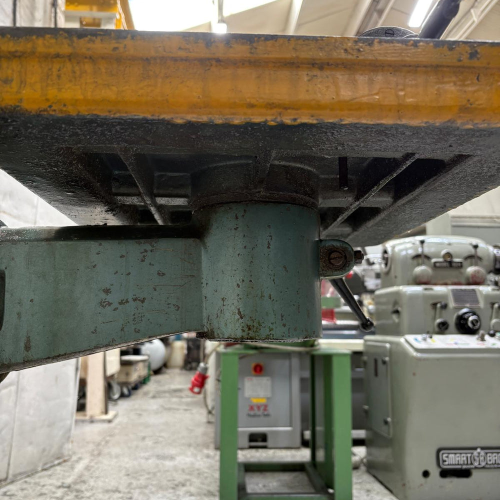 
                  
                    AJAX AJ32 Heavy Duty Geared Head Drilling Machine
                  
                