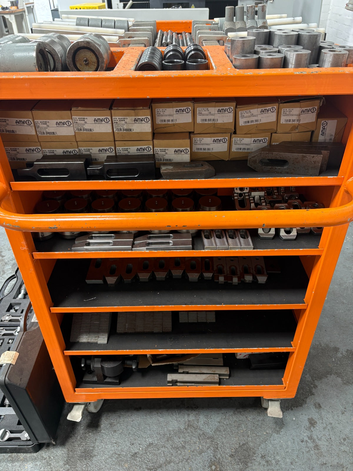 
                  
                    AMF Modular Clamping & Workholding System on Mobile Trolley
                  
                