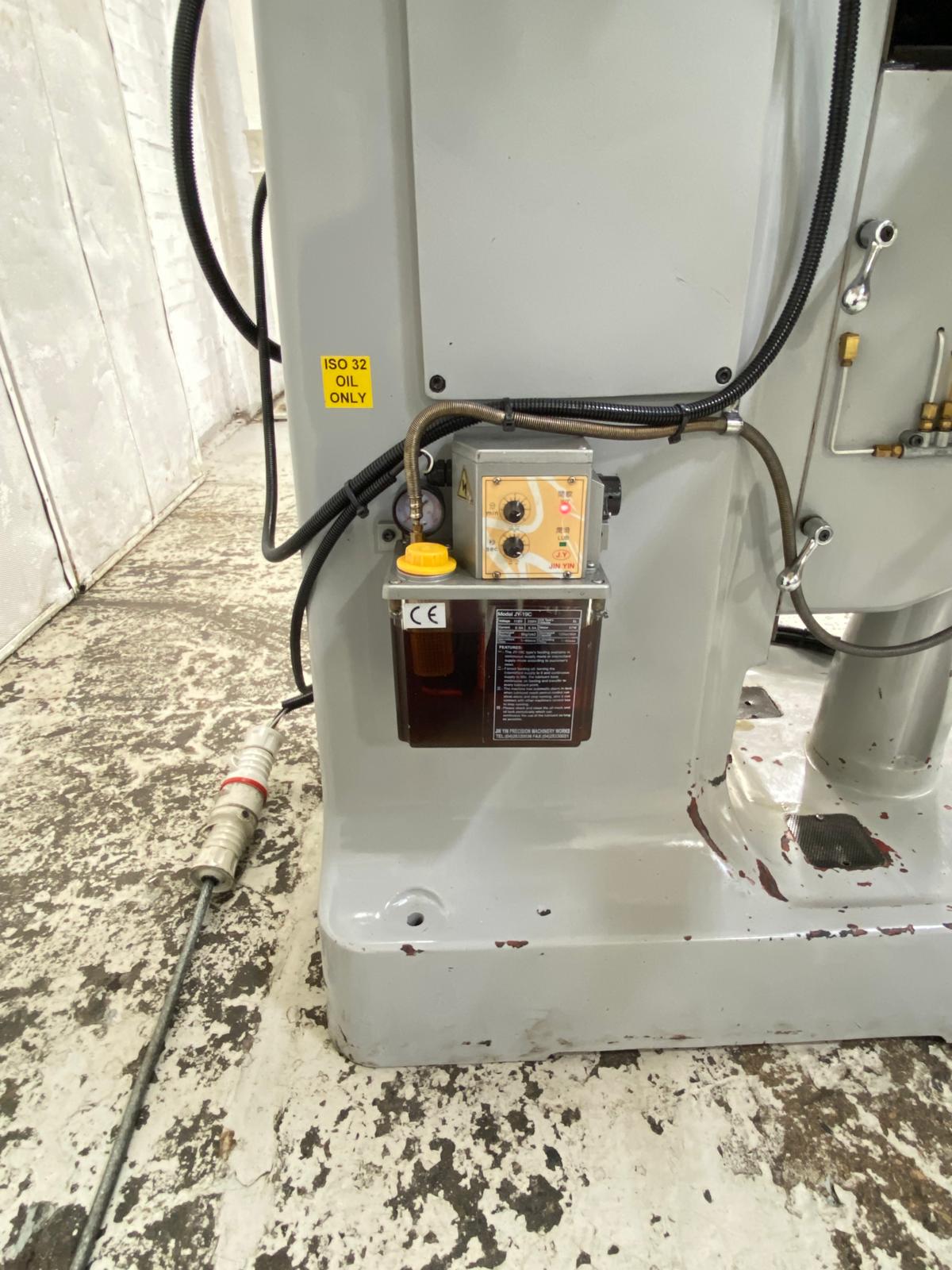 
                  
                    XYZ 1500 Turret Milling Machine Ex College
                  
                