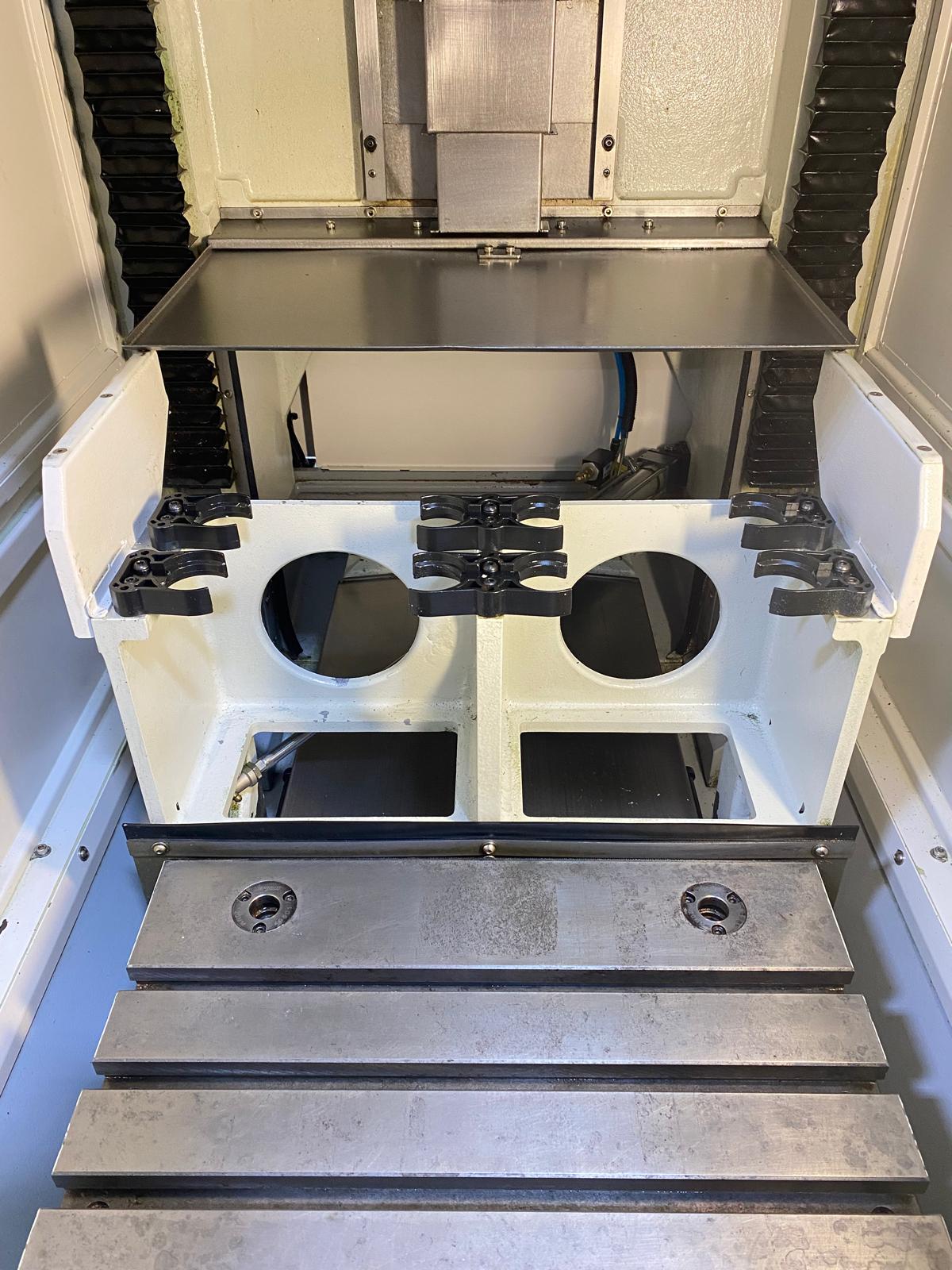 
                  
                    XYZ 2-OP Vertical Machining Centre&nbsp;
                  
                