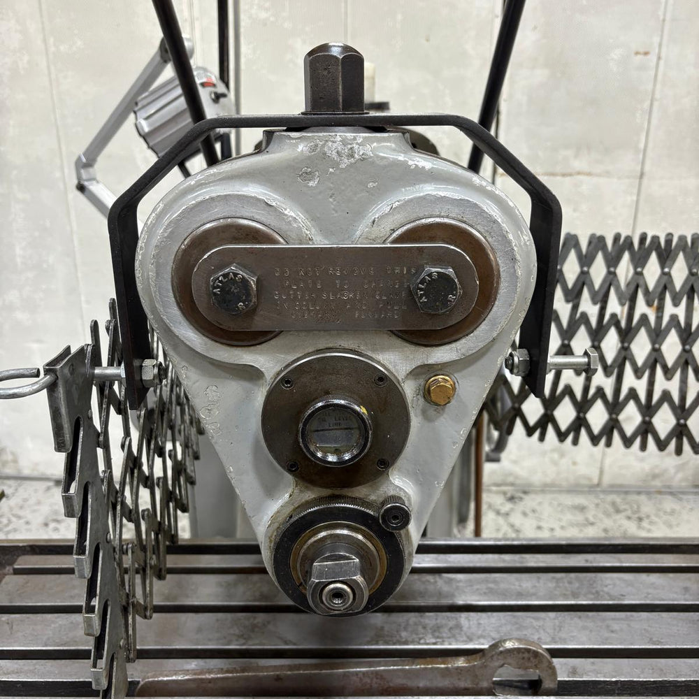 
                  
                    Adcock & Shipley 2E Universal Milling Machine
                  
                