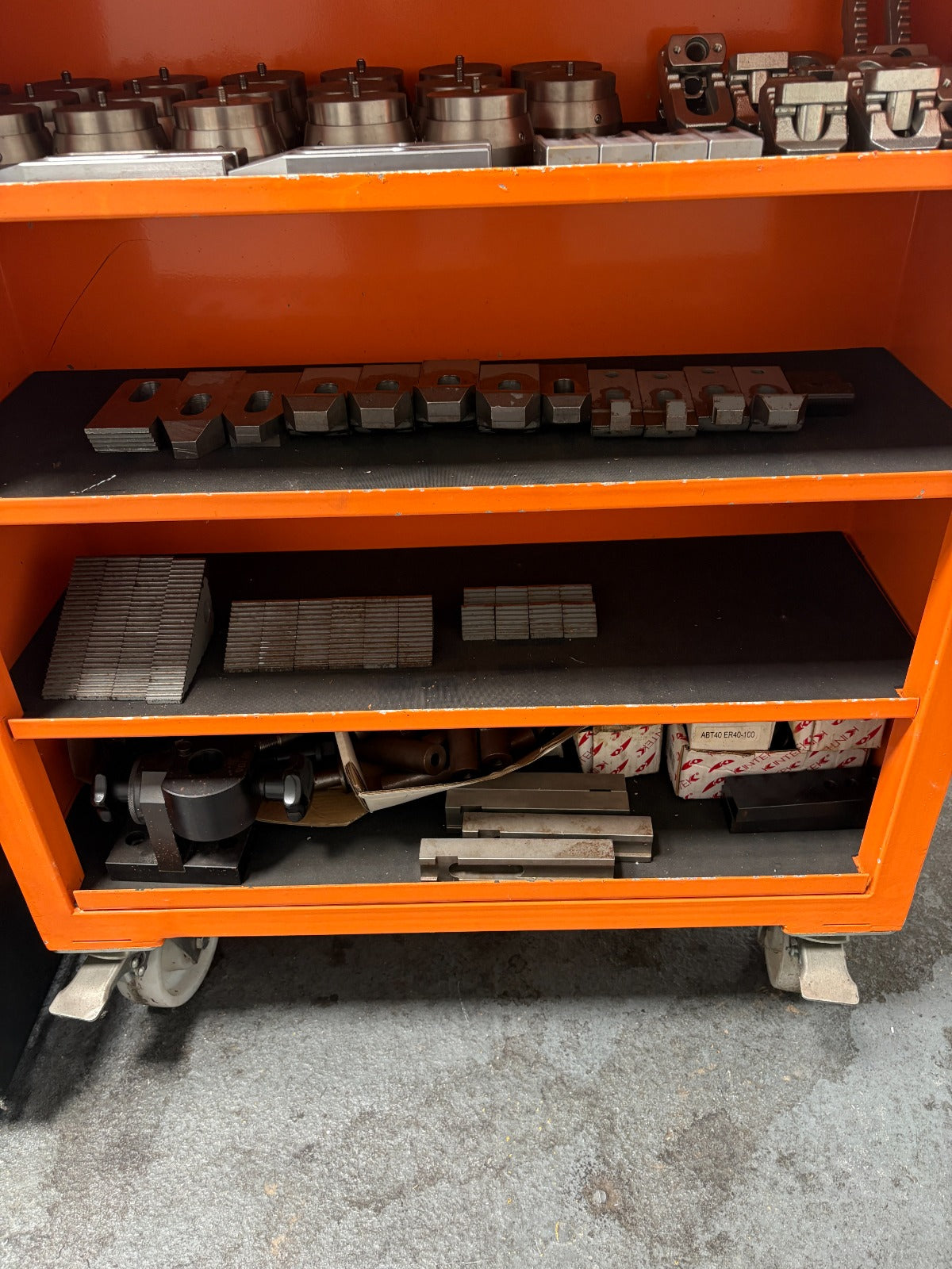 
                  
                    AMF Modular Clamping & Workholding System on Mobile Trolley
                  
                