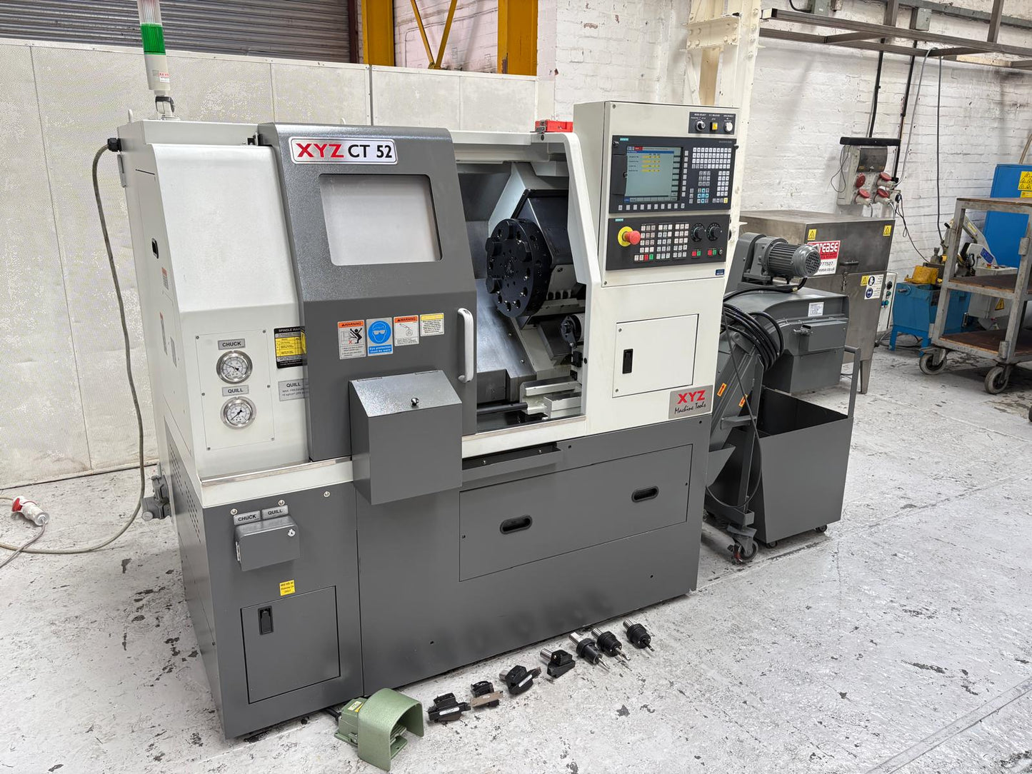 
                  
                    XYZ CT52 2 Axis CNC Lathe Box Ways Slides
                  
                