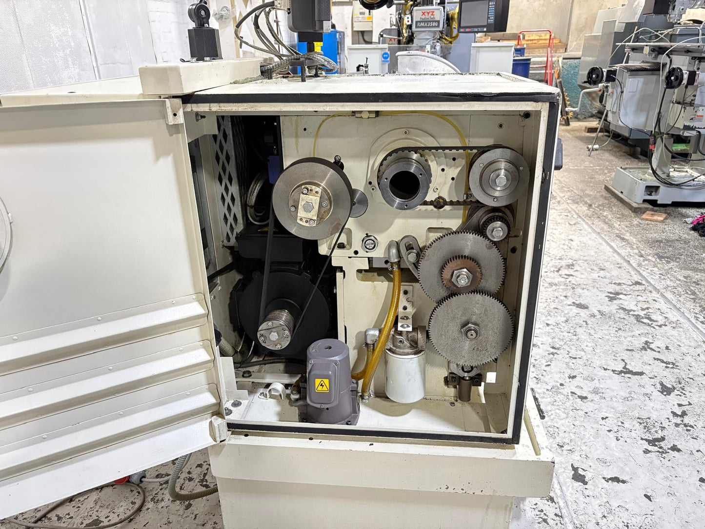 
                  
                    Harrison V390 Gap Bed Centre Lathe (2011)
                  
                