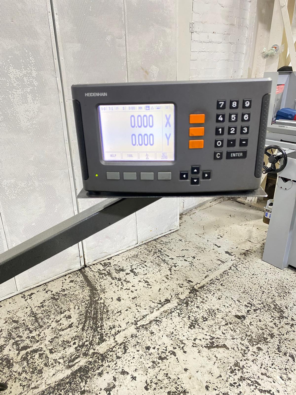 
                  
                    Bridgeport BRJ Turret Milling Machine
                  
                