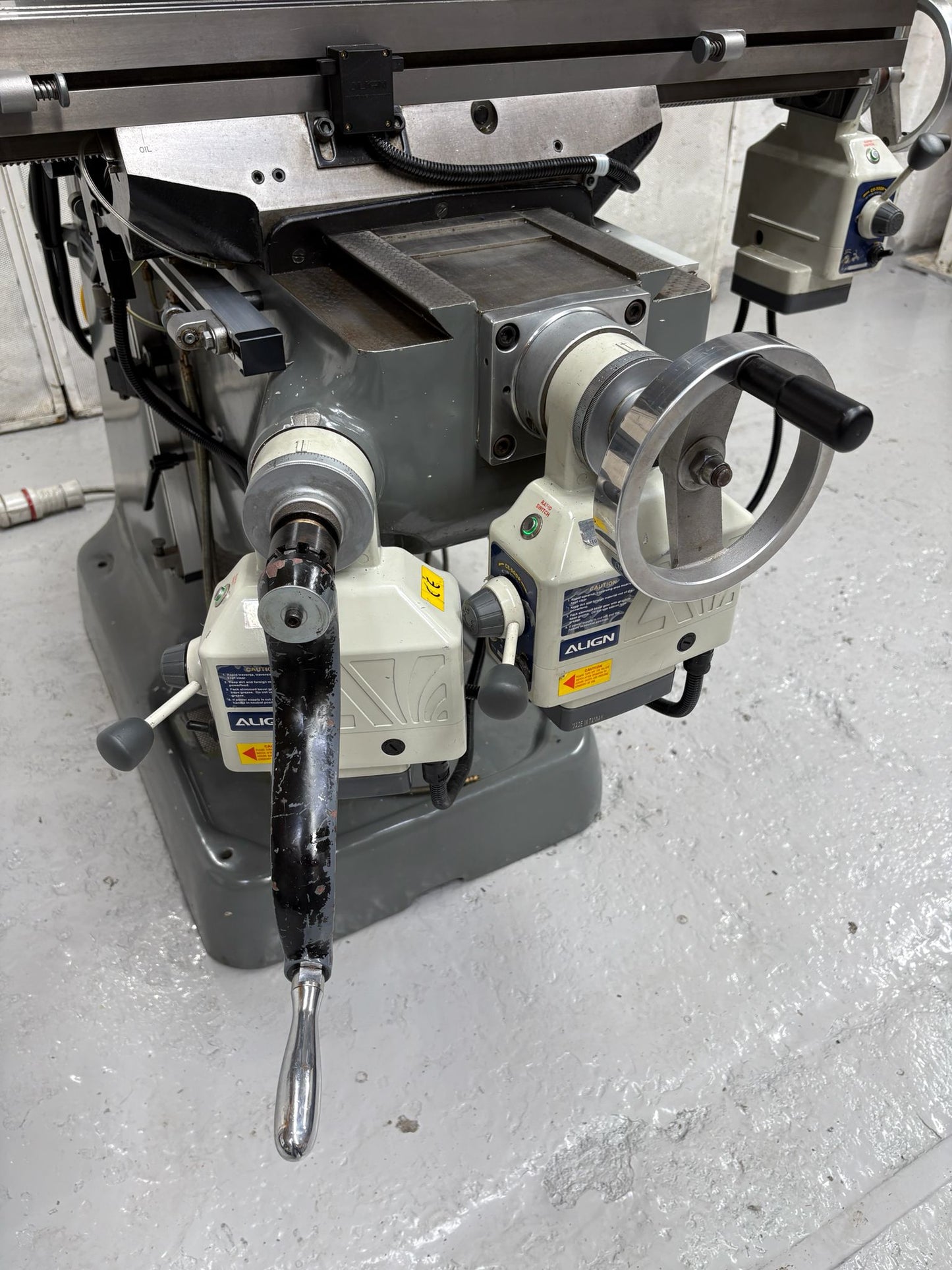 
                  
                    Bridgeport BRJ Turret Milling Machine (On Ballscrews) Rebuilt by Braithwaite 2014
                  
                