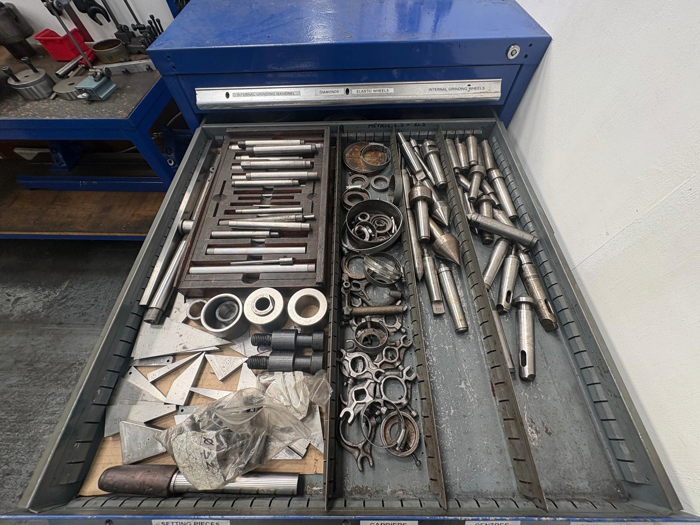 
                  
                    Jones & Shipman 1307 EIT Precision Toolroom Universal Grinding Machine
                  
                