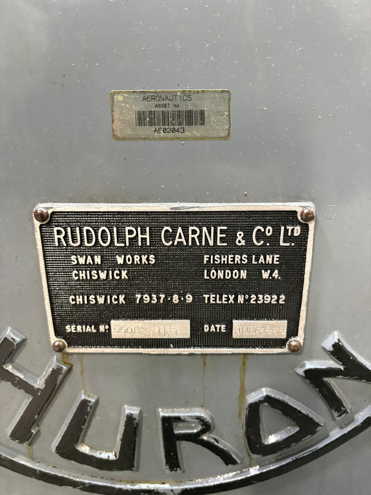 
                  
                    Huron NU5 Universal Milling Machine
                  
                