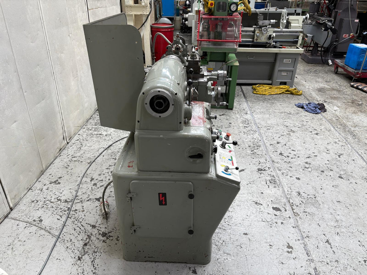 
                  
                    Smart & Brown 1024 Precision Toolroom Centre Lathe
                  
                