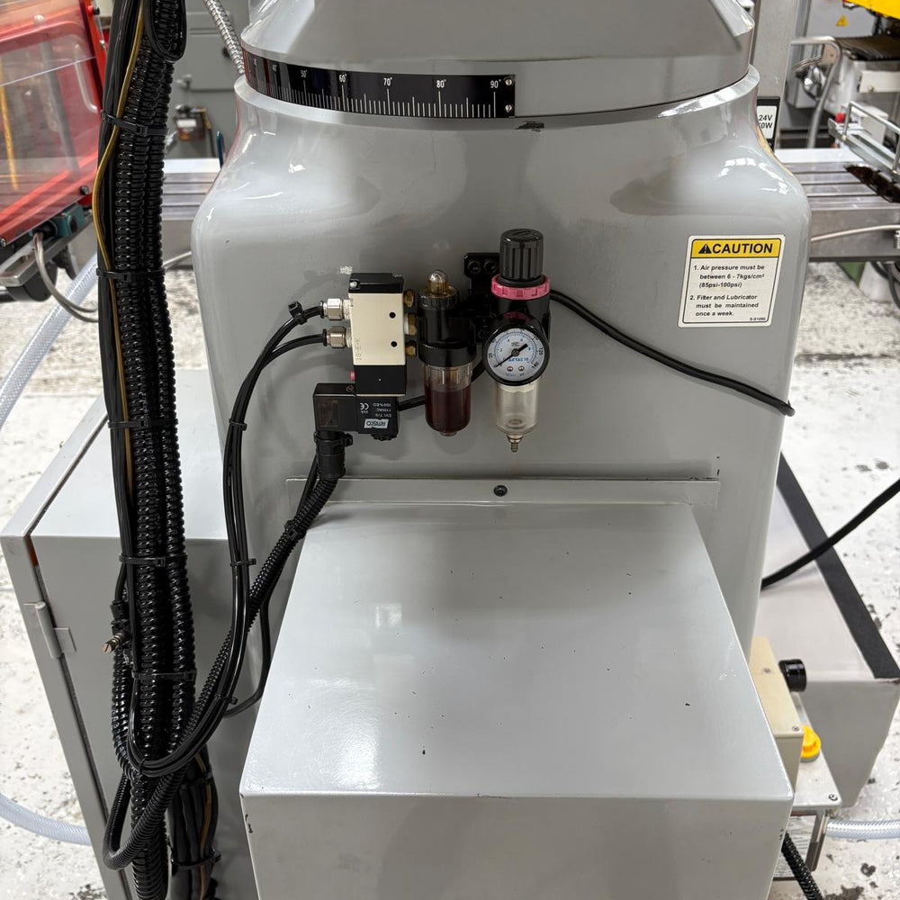 
                  
                    XYZ 2000 3 Axis CNC Turret Milling Machine
                  
                