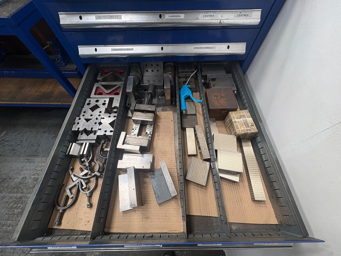 
                  
                    Jones & Shipman 1307 EIT Precision Toolroom Universal Grinding Machine
                  
                