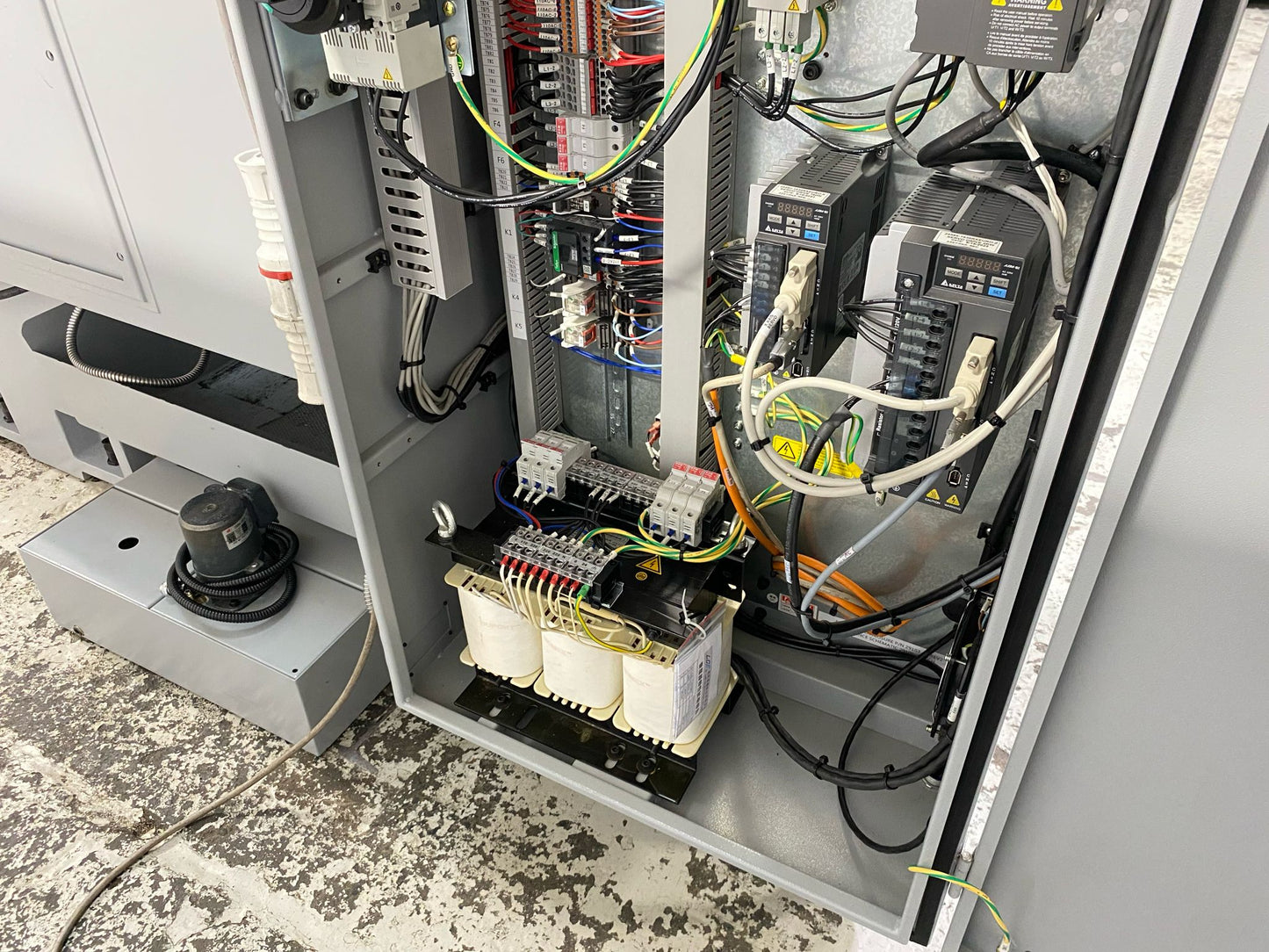 
                  
                    XYZ Proturn RLX355 ProtoTRAK CNC Gap Bed Centre Lathe
                  
                