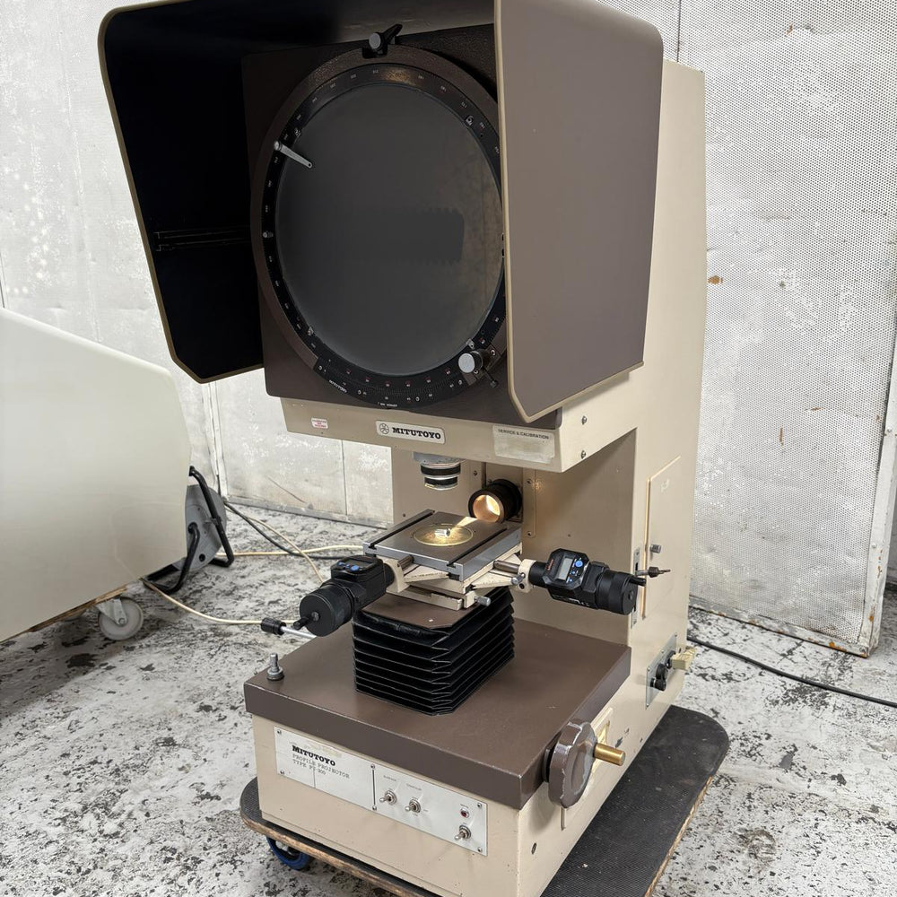 
                  
                    Mitutoyo PJ300H Profile Projector
                  
                