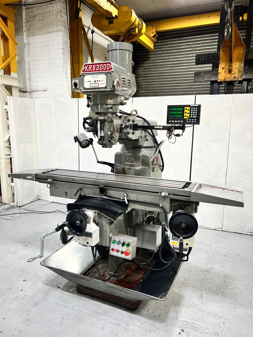 XYZ KRV 3000 Turret Milling Machine