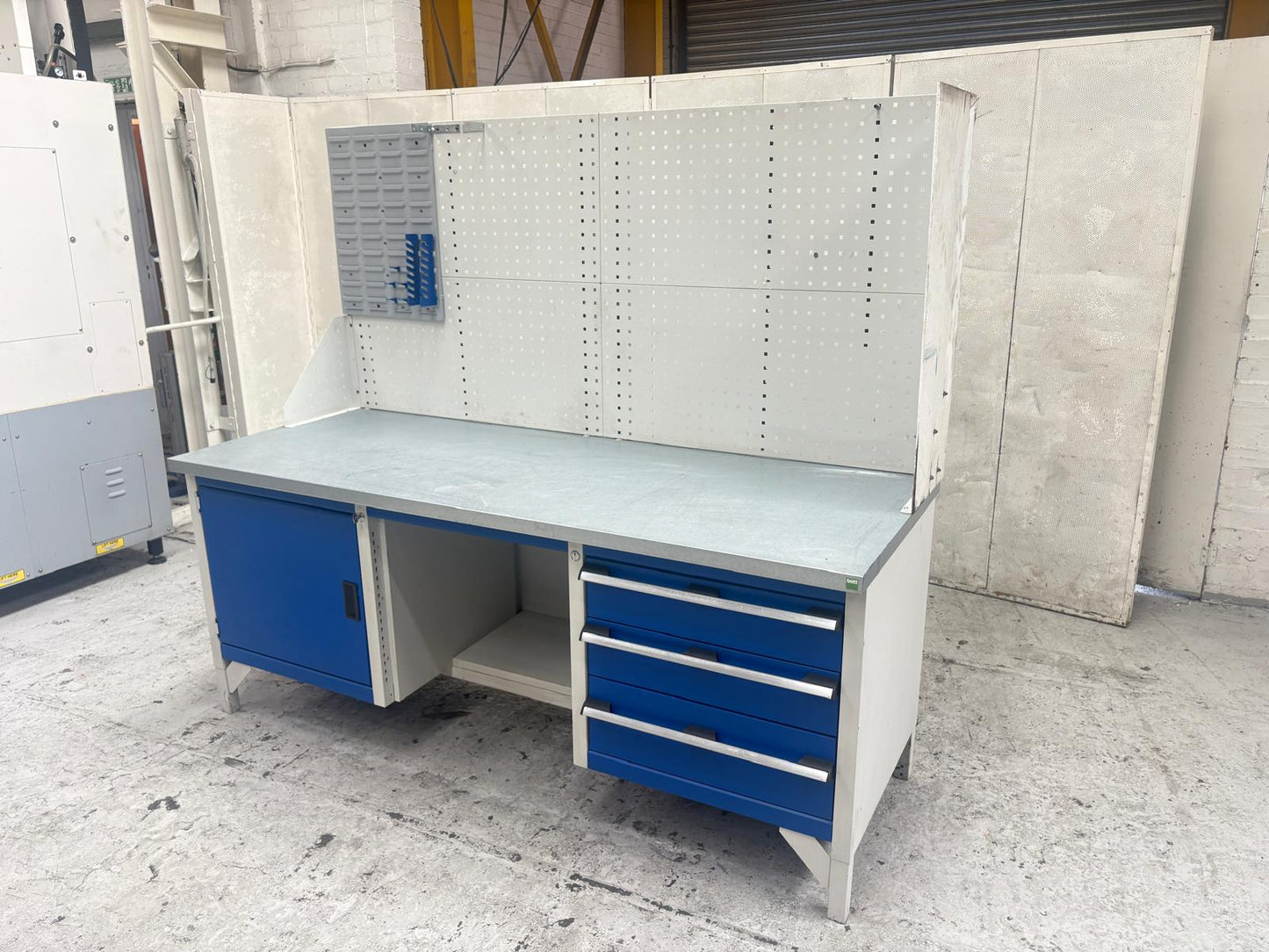 
                  
                    Bott Cubio Heavy Duty Work Station
                  
                