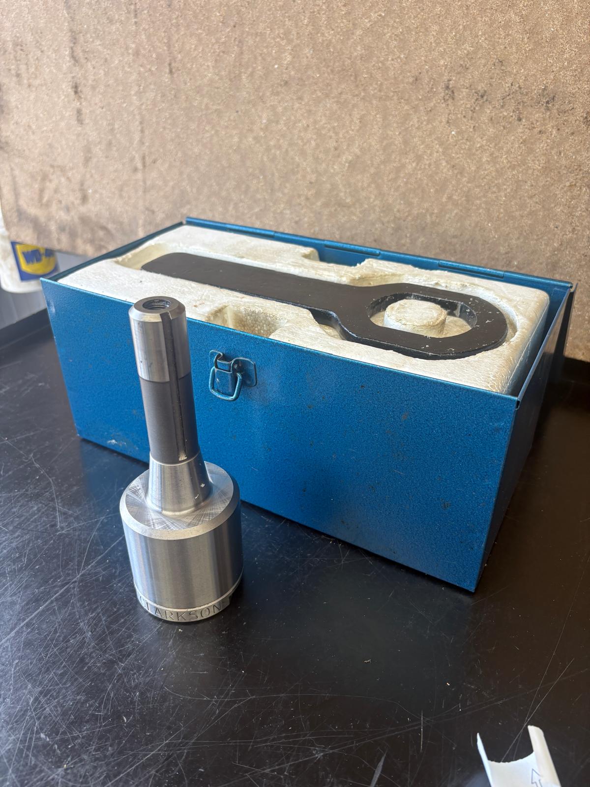 
                  
                    R8 Clarkson Autolock Collet Chuck
                  
                