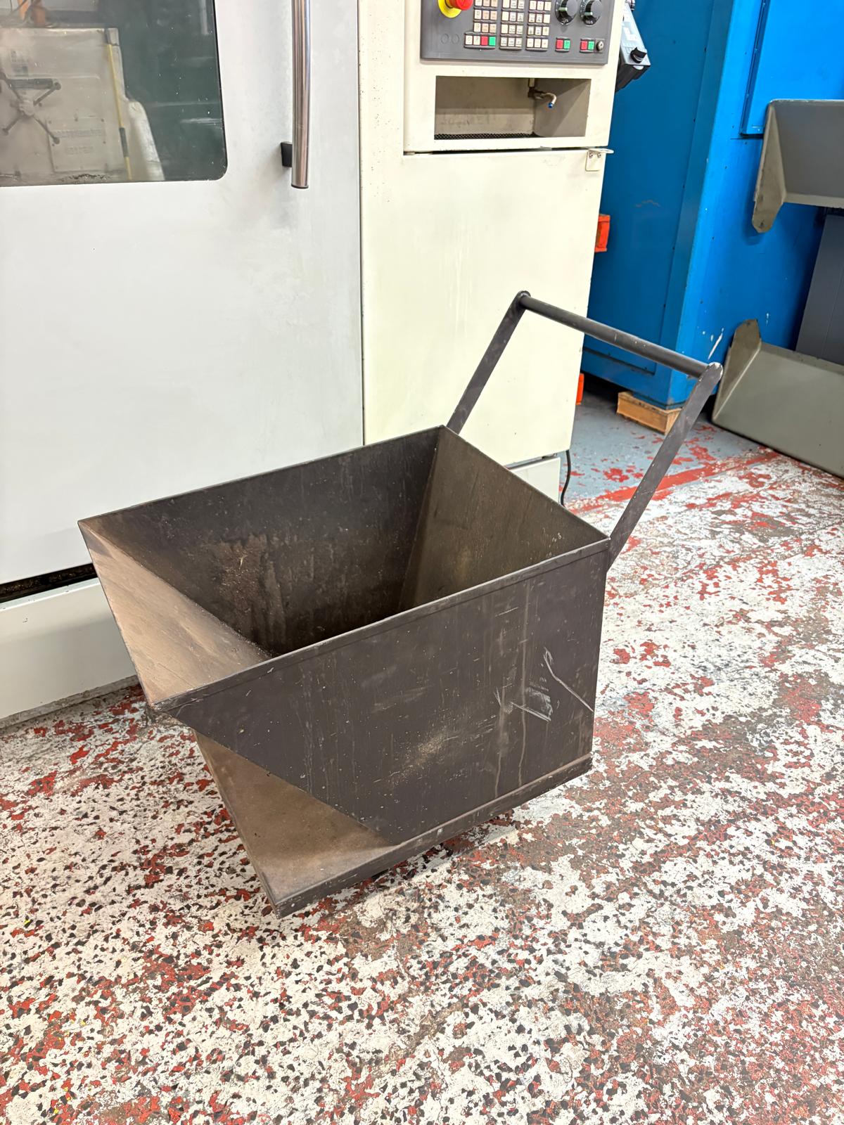 
                  
                    Tipping Skip
                  
                
