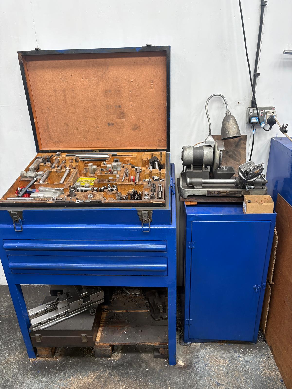 
                  
                    Newall 2443 Vertical Jig Boring Machine
                  
                