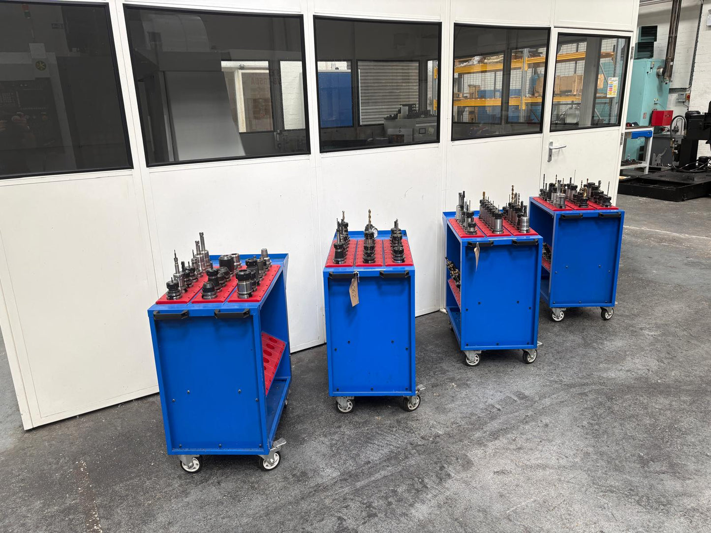 
                  
                    122PCS 40INT Taper Tooling on Trolleys as Photographed
                  
                