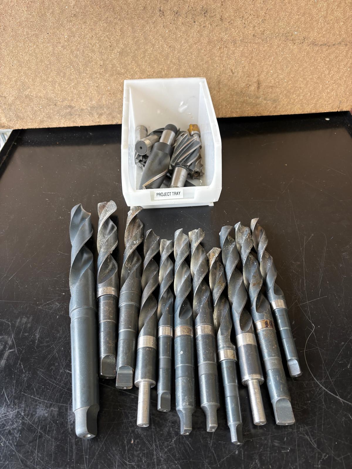 
                  
                    Set of Miscellaneous & Twist Drills, 11 pcs, 21ml to 34 ml
                  
                