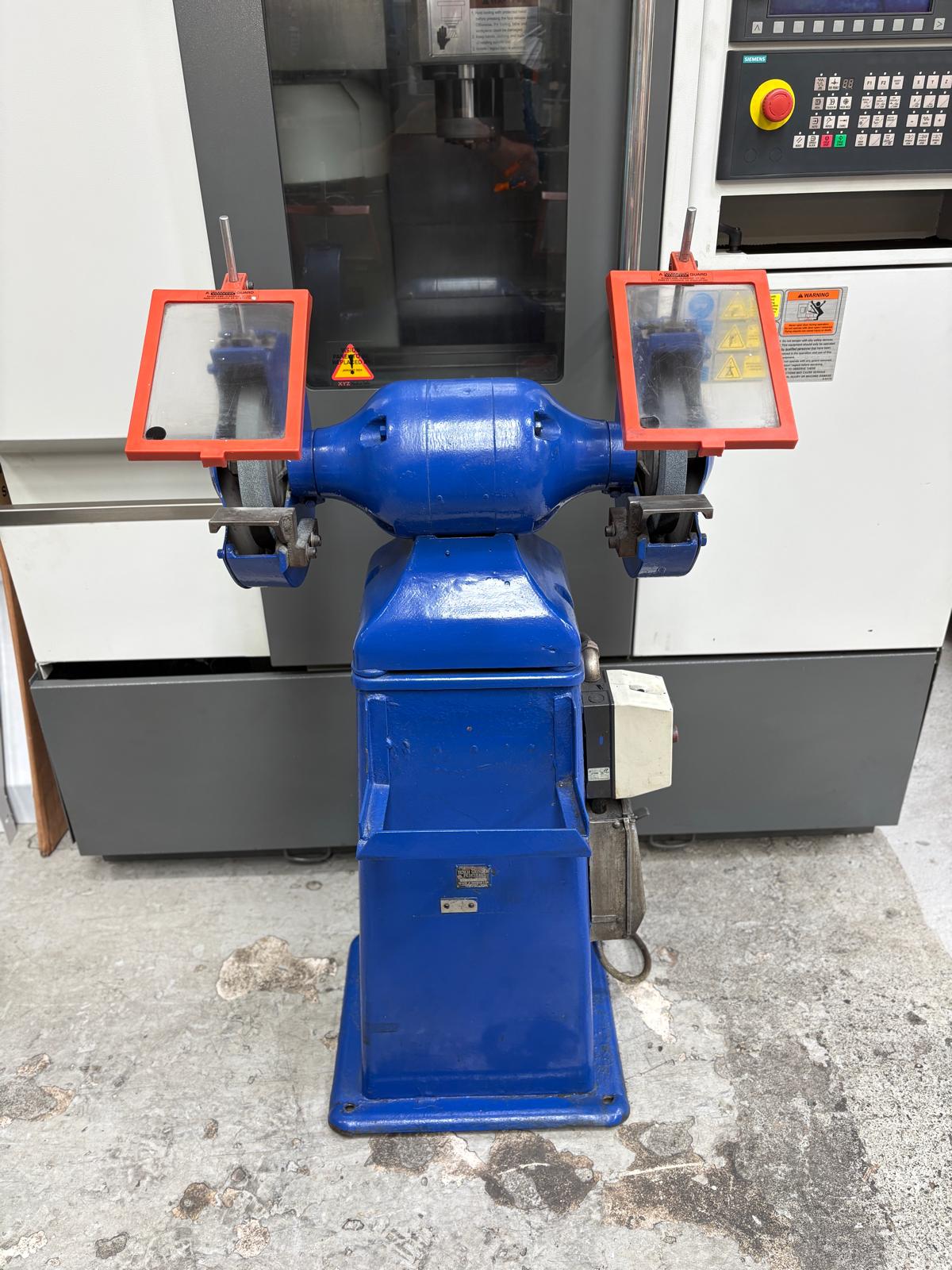 
                  
                    Black & Decker 8” Double Ended Pedastall Grinder
                  
                