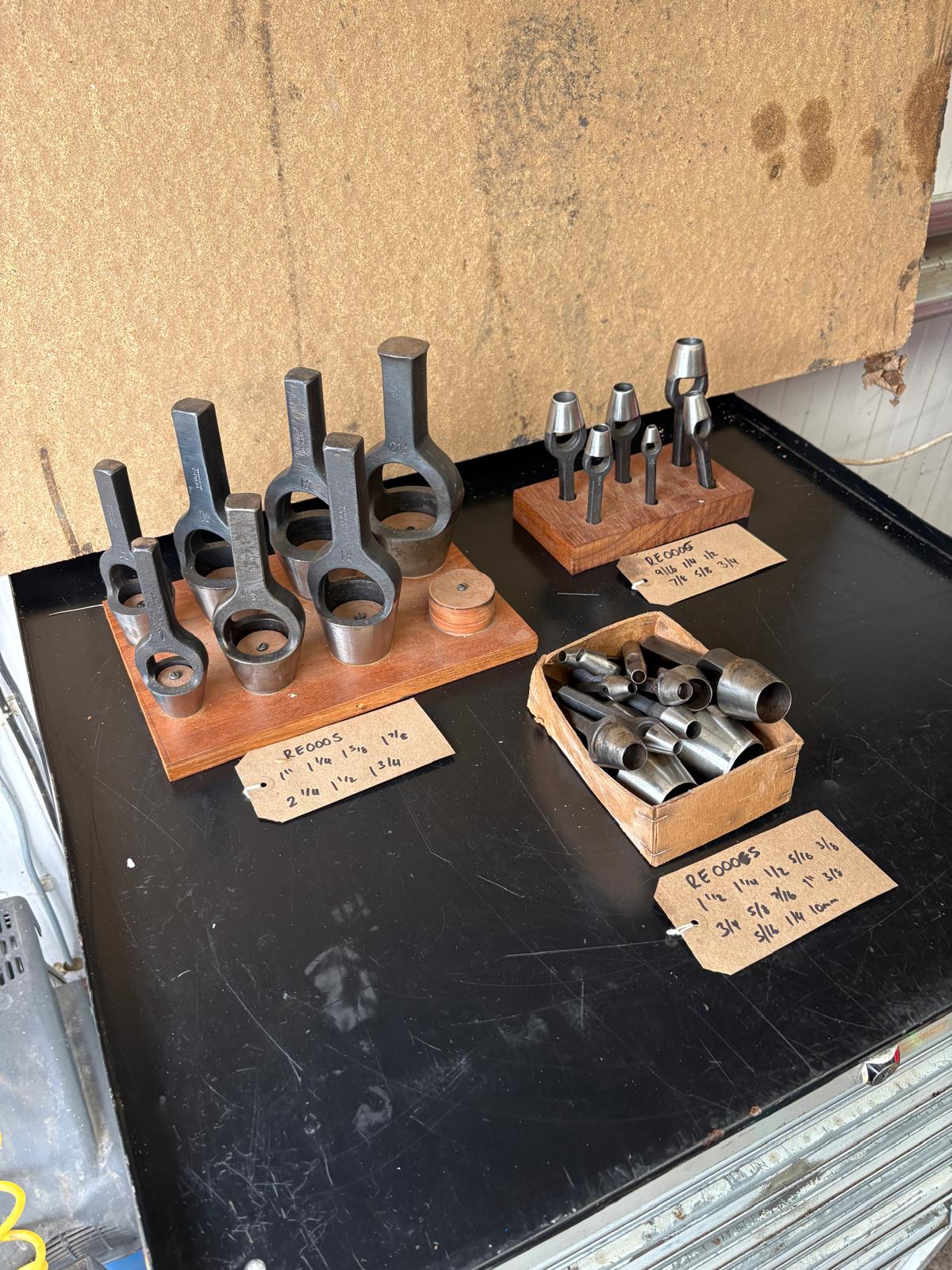 
                  
                    SET OF CLASSIC VINTAGE PRIORY LEATHER HOLE PUNCHES &nbsp;
                  
                