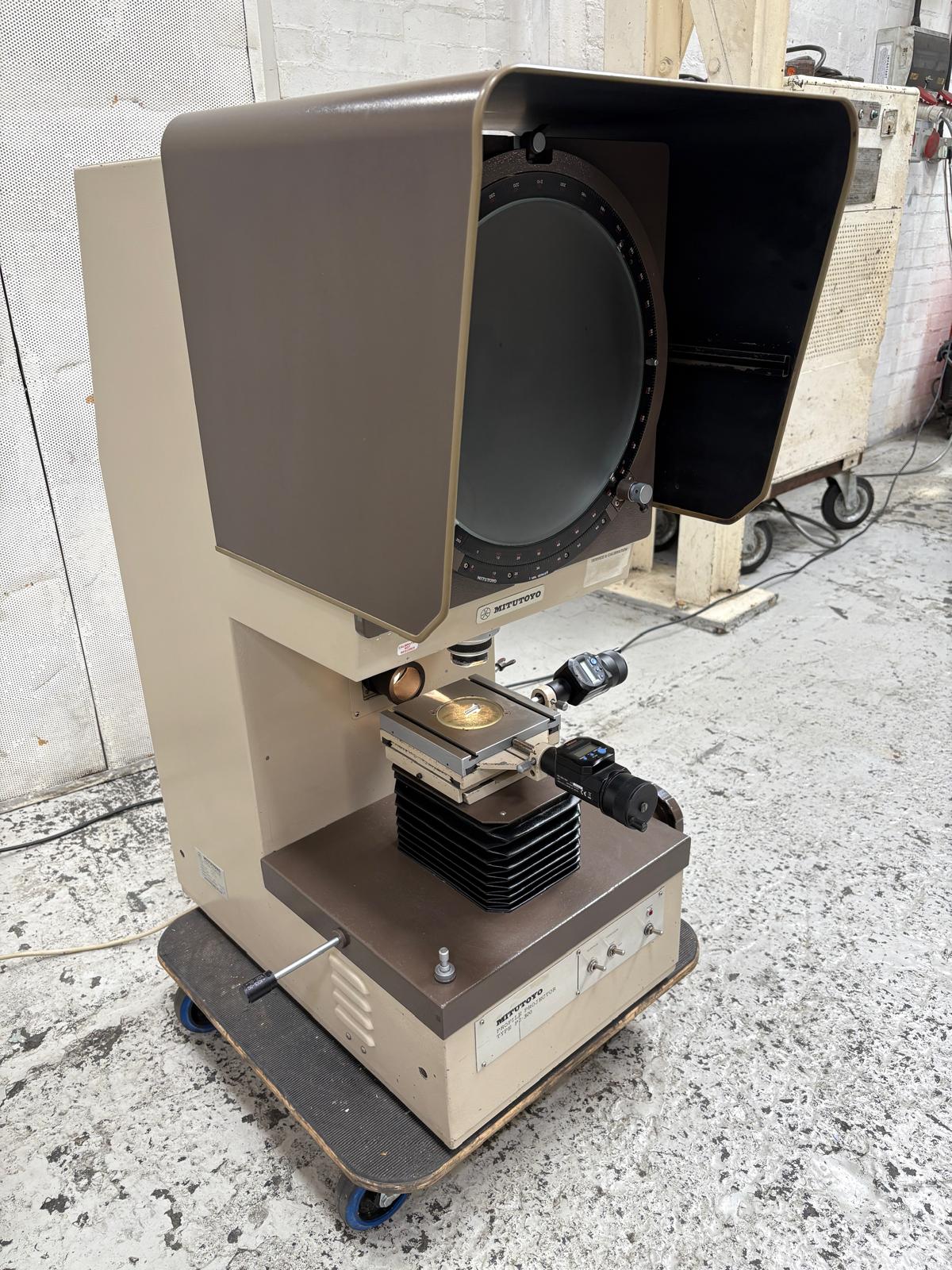 
                  
                    Mitutoyo PJ300H Profile Projector
                  
                