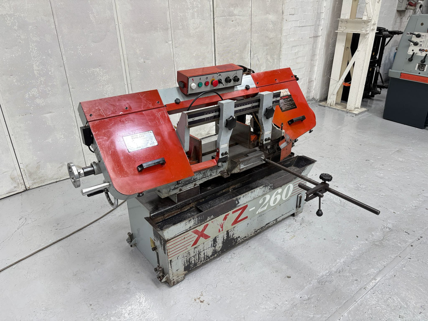 
                  
                    XYZ UE-250A Horizontal Bandsaw (2003)
                  
                