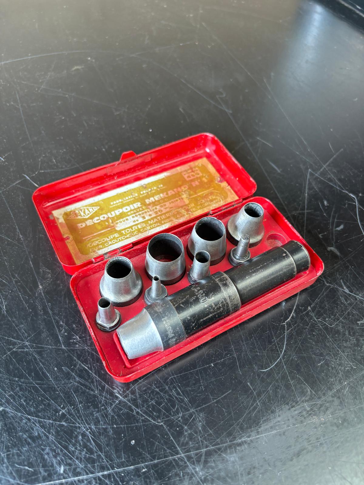
                  
                    KAISE Découpe Mekan Hollow Punch Set
                  
                