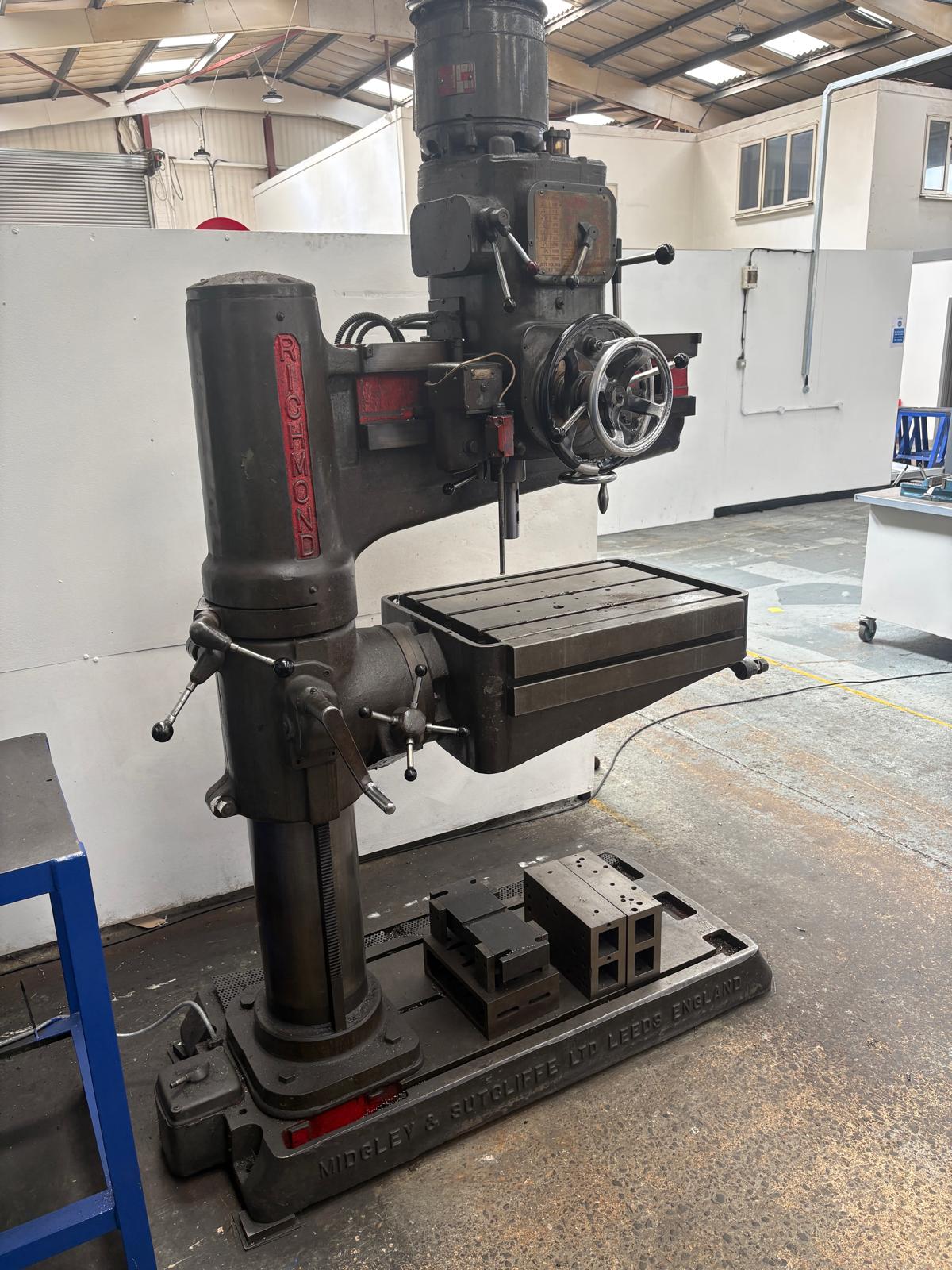 
                  
                    Richmond SR2 Radial Arm Drilling Machine
                  
                
