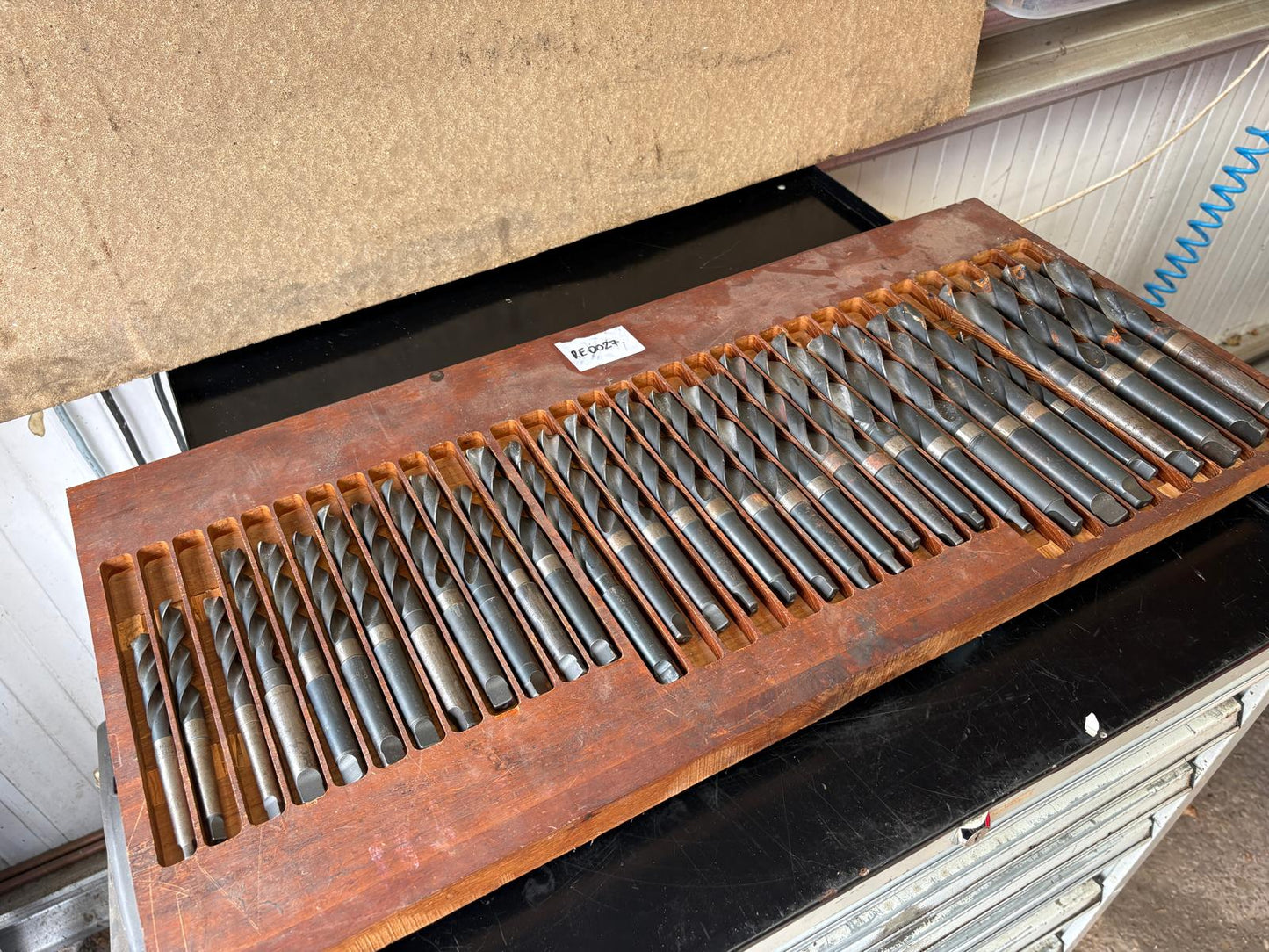 
                  
                    **JOB LOT** 33 pcs High Speed Steel Dormer Morse Taper Twist Drills 1/2" to 1"
                  
                