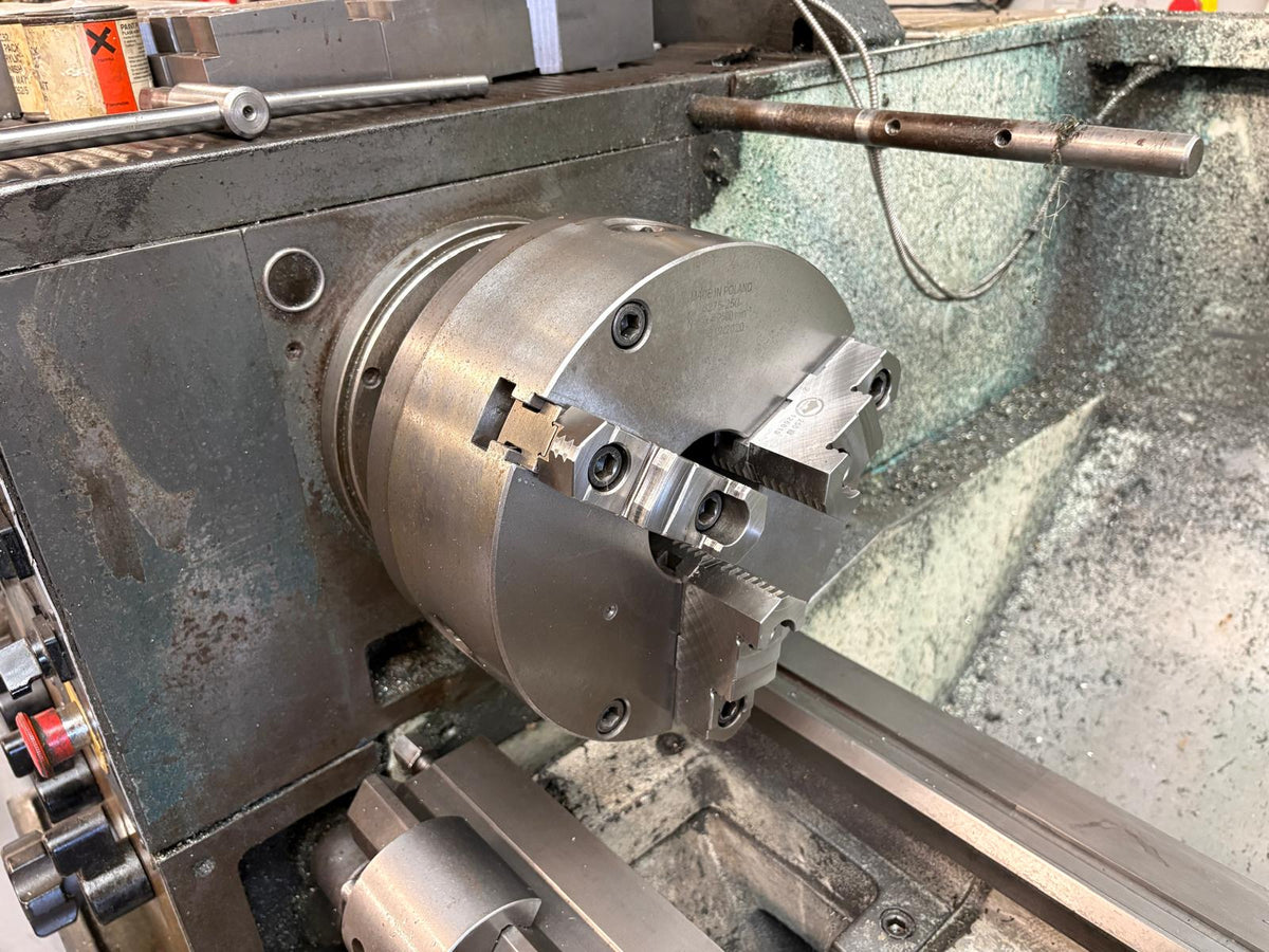 
                  
                    Colchester Triumph VS2500 Gap Bed Centre Lathe (2002)
                  
                