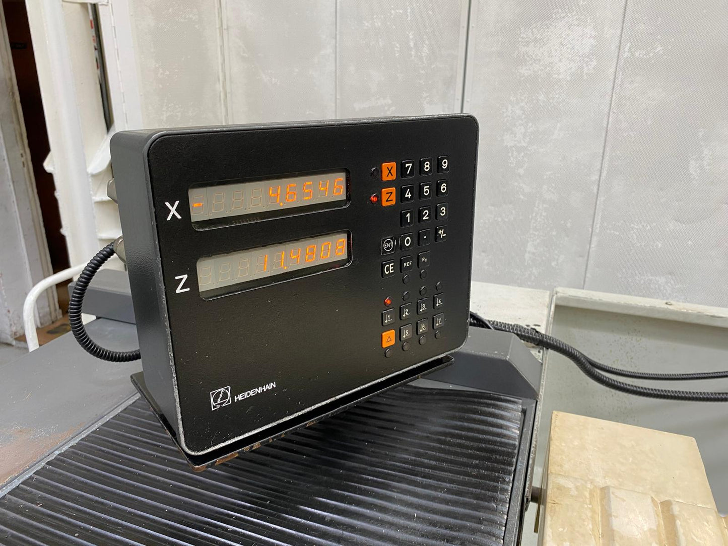 
                  
                    Colchester Triumph VS2500 Gap Bed Centre Lathe Ex College As New Condition
                  
                