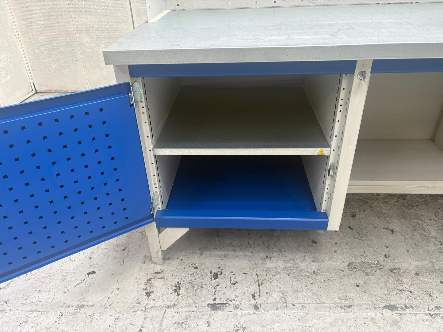 
                  
                    Bott Cubio Heavy Duty Work Station
                  
                