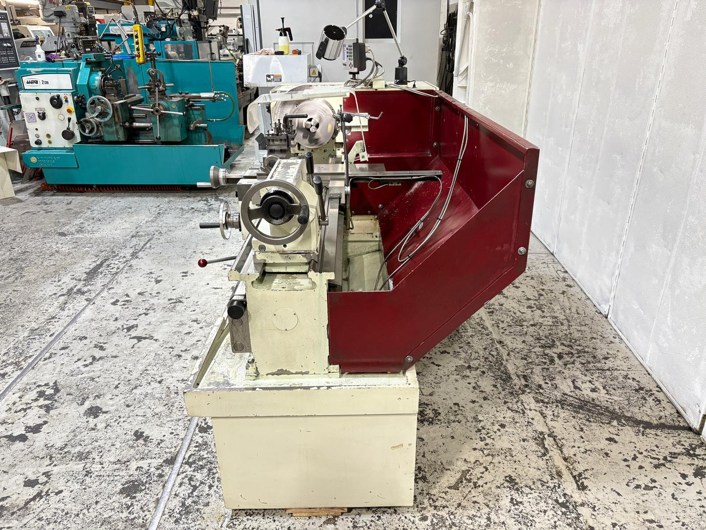 
                  
                    Harrison V390 Gap Bed Centre Lathe (2011)
                  
                