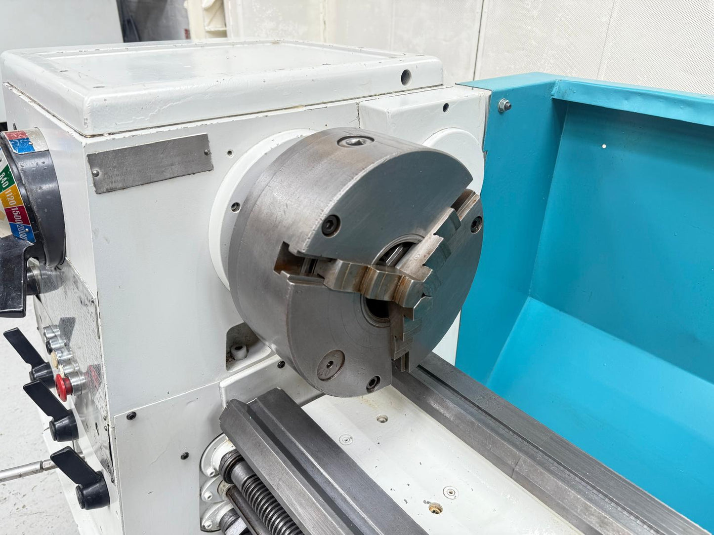 
                  
                    Colchester Triumph 2000 x 50” Gap Bed Centre Lathe
                  
                