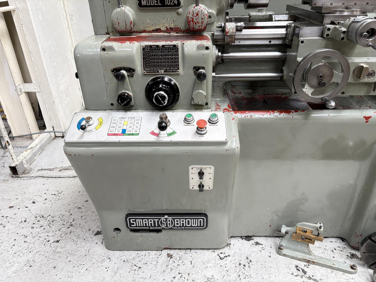 
                  
                    Smart & Brown 1024 Mk.2 VSL Vari Speed Drive Centre Lathe
                  
                