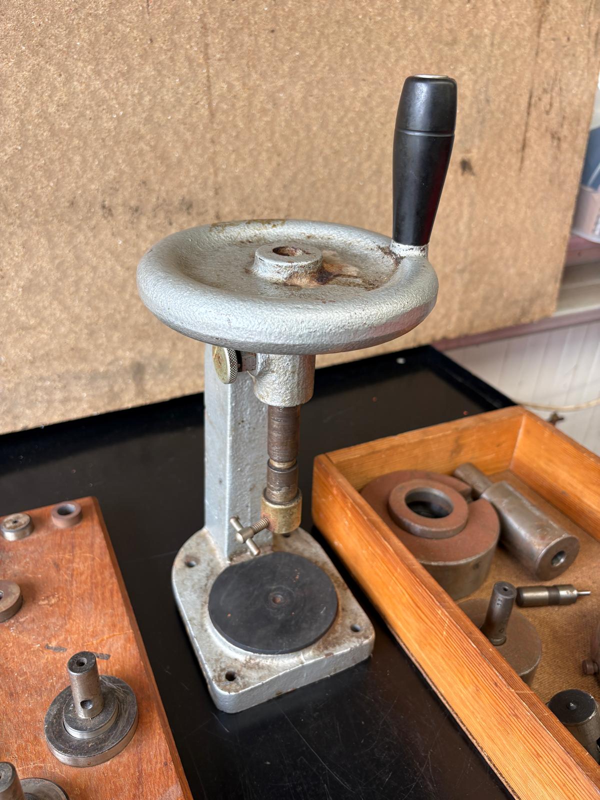 
                  
                    Watch Crystal Drill & Tooling
                  
                