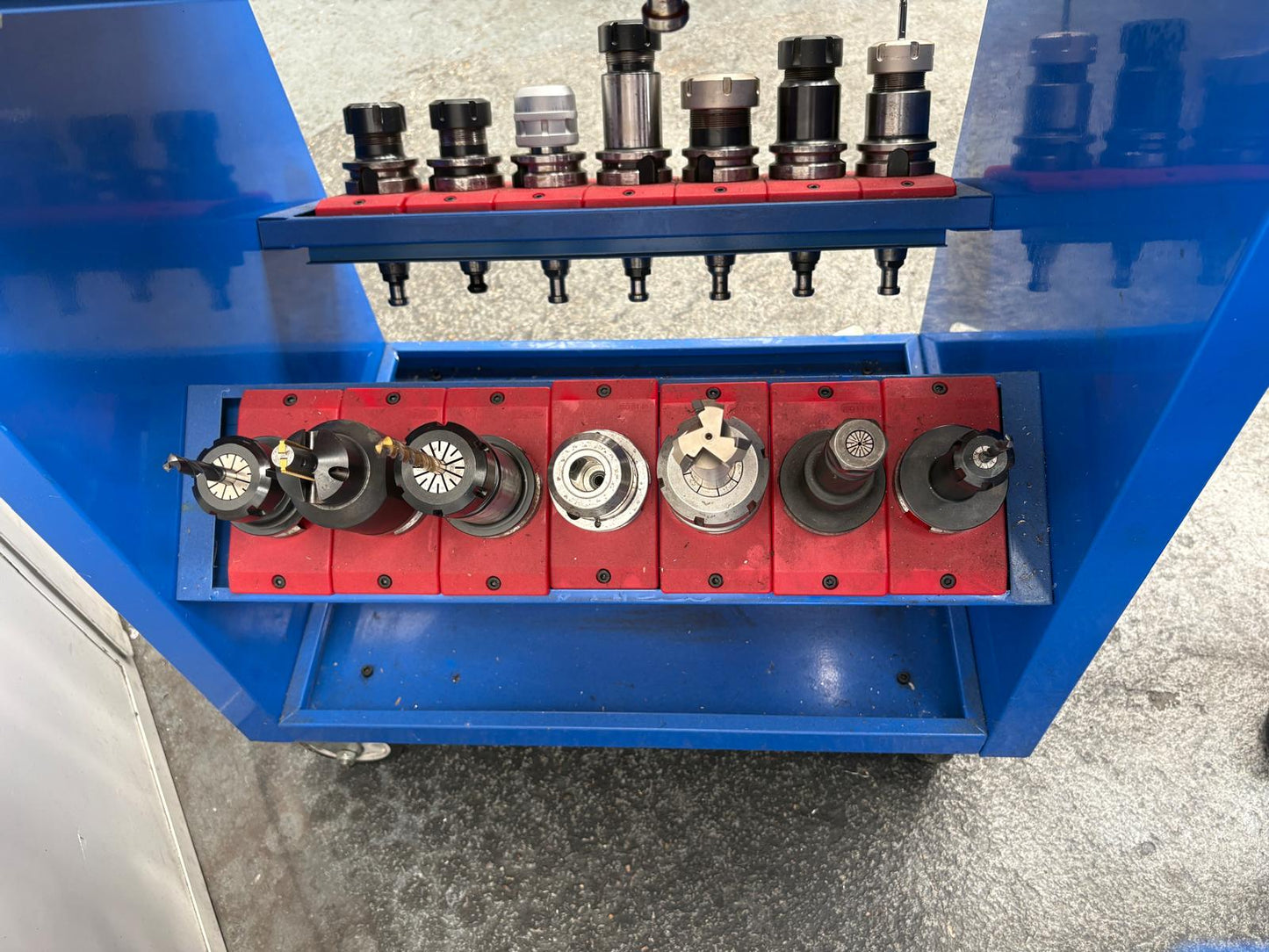 
                  
                    122PCS 40INT Taper Tooling on Trolleys as Photographed
                  
                
